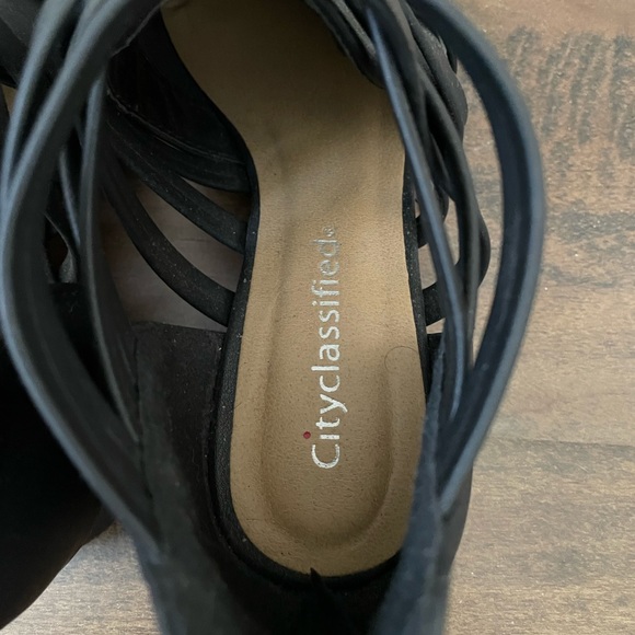 City Classified Strappy Booties - Picture 5 of 6